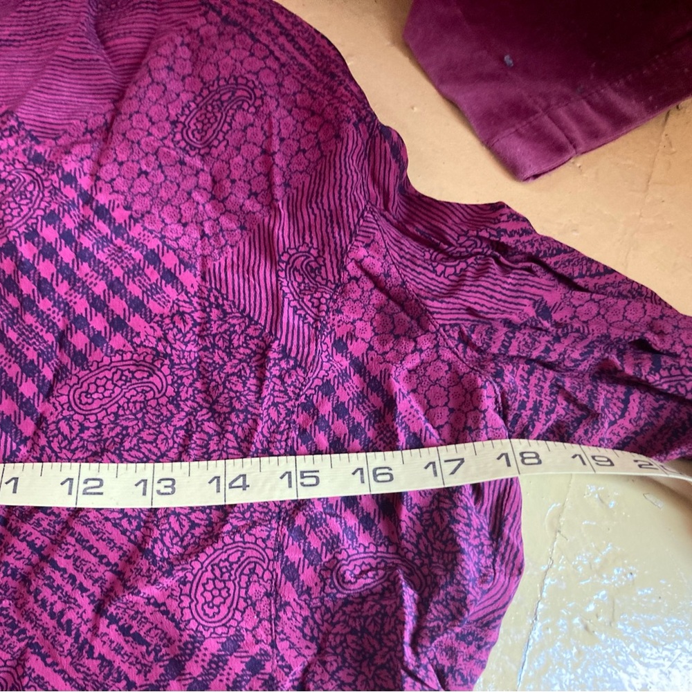 Lost Red Patterned Button-Down Shirt - Picture 8 of 9